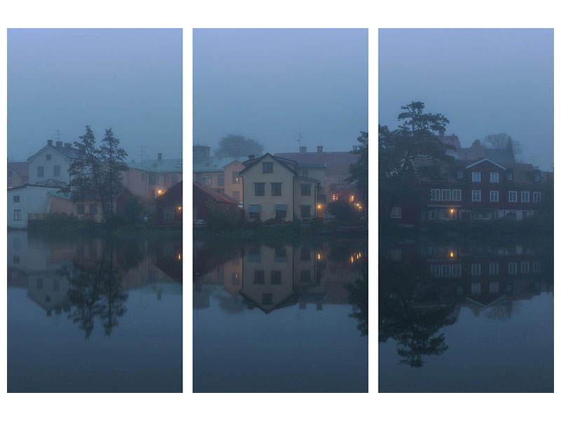 3-piece-canvas-print-when-darkness-begins-to-release-its-grip-of-the-old-town