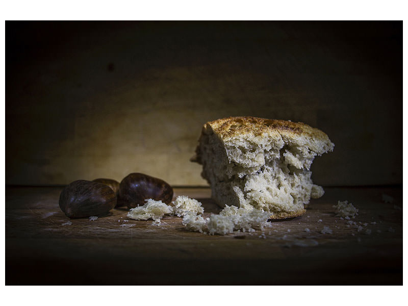 canvas-print-bread-with-chestnuts