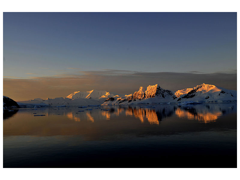 canvas-print-peaceful-antarctic