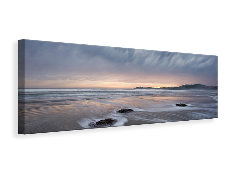 panoramic-canvas-print-windy-dawn-at-koekohe-beach